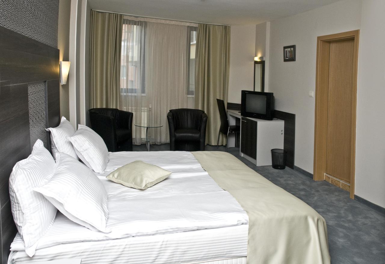 Hotel 4 Zona Szófia Kültér fotó