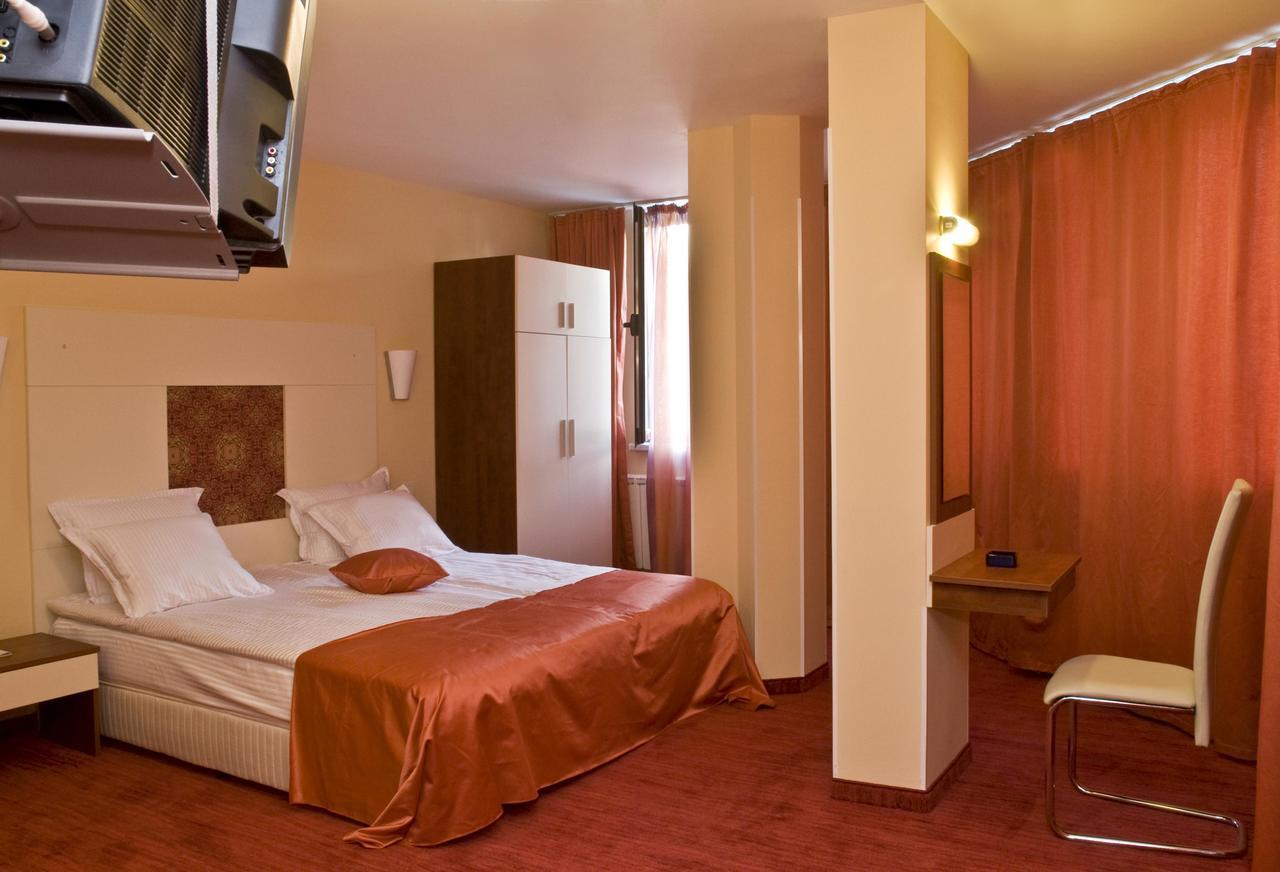Hotel 4 Zona Szófia Kültér fotó